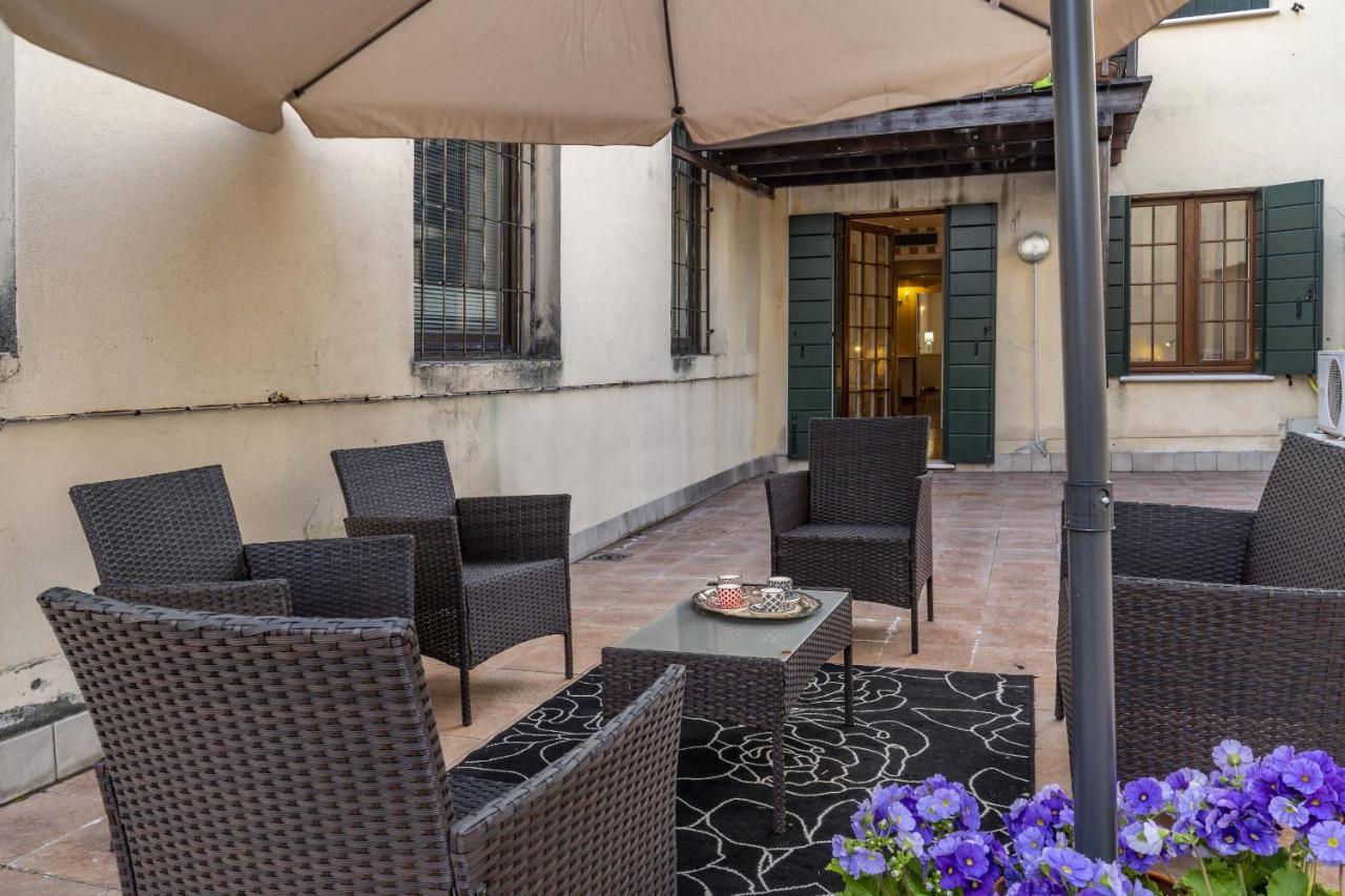 Tolentini Canal View & Terrace By Wonderful Italy 威尼斯 外观 照片
